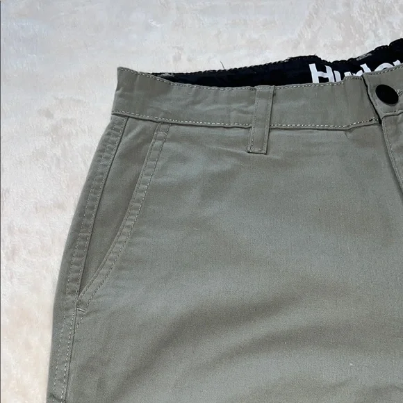 Hurley Men’s Sage  Green Cotton Blend Flat Front Shorts Casual Cut SZ 32 - Picture 3 of 10